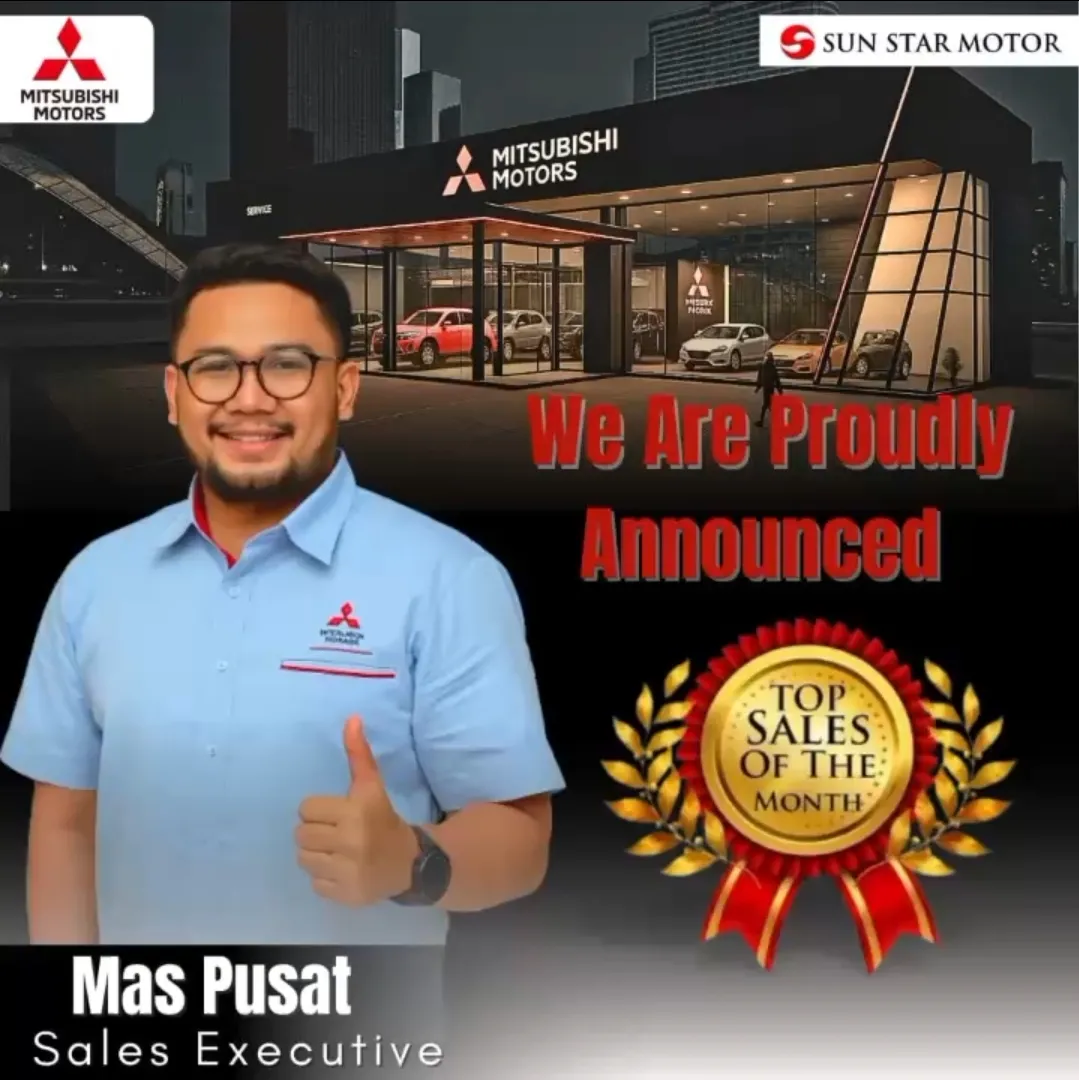 Sales executive Mitsubishi di depan dealer